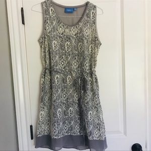 ✨ Vera Wang Lace Dress